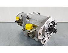 Sauer Sundstrand SNP3/33SSC47G/4F - Gearpump
