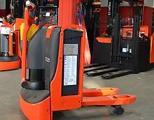 Linde T20 // 1.014 Std. / 800 mm lange Gabeln / sehr guter Zustand